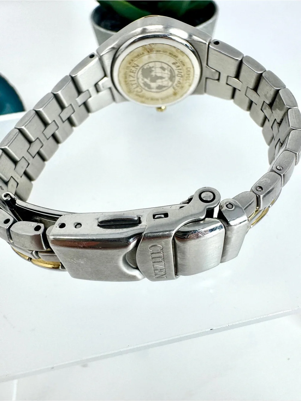 Vintage Citizen Eco-Drive WR100 Two-Tone Women's Watch
